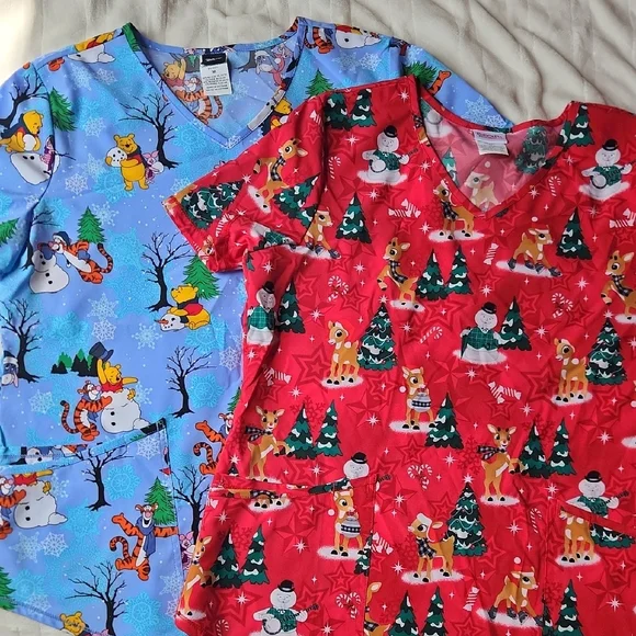 Christmas, Winter, Holiday, Disney Winnie The Pooh And Rudolph Nurse Scrubs Sz M - Picture 1 of 5
